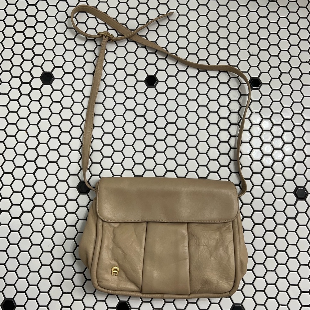Etienne Aigner vintage leather bag